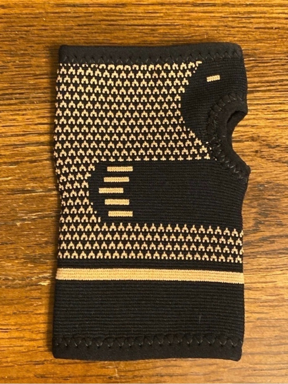 Compression Wrist Support Brace Sleeve Black & Tan Size Medium NIP Arthritis Gym